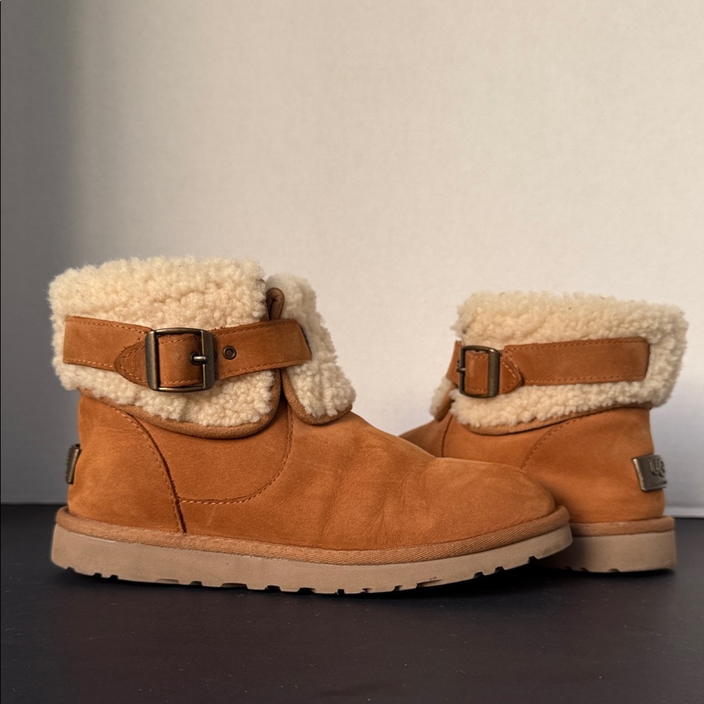 UGG JOCELIN WOMEN ANKLE BOOTS SIZE 6 CHESTNUT